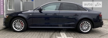 Audi A4 Limousine 2013  випуску Чернігів з двигуном 2 л бензин седан автомат за 14500 долл. 