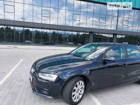Audi A4 Limousine 2014  випуску Львів з двигуном 2 л бензин седан автомат за 13000 долл. 