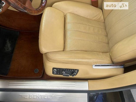 Bentley Continental Flying Spur 2005  випуску Київ з двигуном 6 л бензин седан автомат за 17000 долл. 