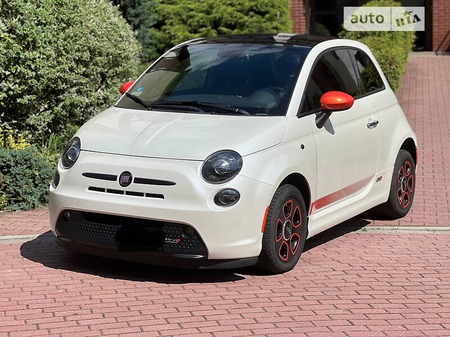 Fiat 500 2014  випуску Тернопіль з двигуном 0 л електро купе автомат за 14500 долл. 