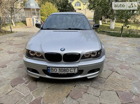 BMW 330 2003  випуску Львів з двигуном 3 л дизель купе механіка за 10990 долл. 