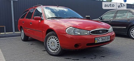 Ford Mondeo 1997  випуску Львів з двигуном 1.8 л  універсал механіка за 3000 долл. 