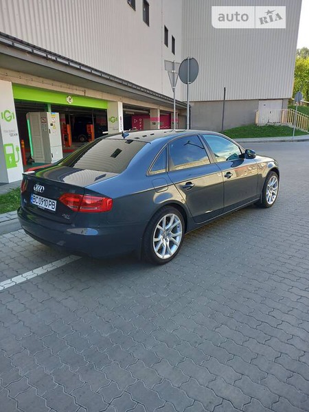 Audi A4 Limousine 2010  випуску Львів з двигуном 2 л бензин седан автомат за 9900 долл. 