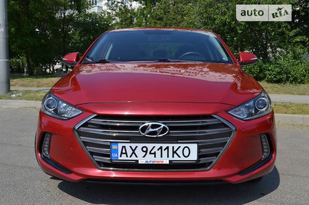 Hyundai Elantra 2016  випуску Харків з двигуном 2 л  седан автомат за 12500 долл. 