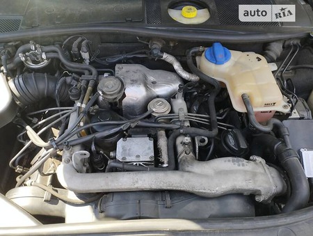 Audi A6 Limousine 2002  випуску Миколаїв з двигуном 2.5 л дизель універсал автомат за 5500 долл. 