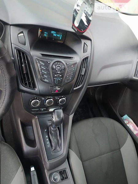 Ford Focus 2014  випуску Чернігів з двигуном 0 л  седан  за 6900 долл. 
