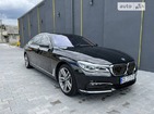 BMW 750 2017 Чернівці 3 л  седан автомат к.п.