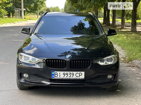 BMW 318 2014  випуску Полтава з двигуном 2 л дизель універсал автомат за 11500 долл. 