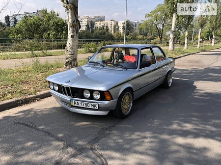 BMW 315 1982  випуску Київ з двигуном 2 л бензин купе механіка за 6200 долл. 