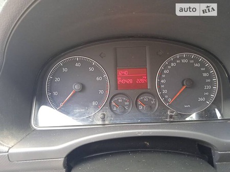 Volkswagen Caddy 2009  випуску Київ з двигуном 1.6 л бензин пікап механіка за 7600 долл. 