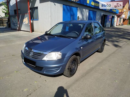 Renault Logan 2011  випуску Житомир з двигуном 1.6 л  седан механіка за 3350 долл. 