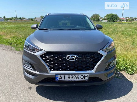 Hyundai Tucson 2019  випуску Київ з двигуном 2 л бензин позашляховик автомат за 19400 долл. 