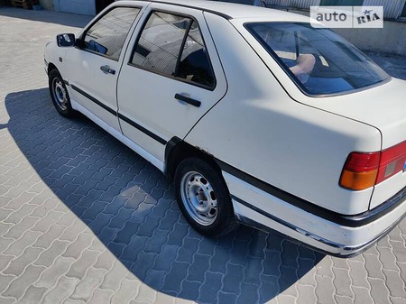 Seat Toledo 1992  випуску Івано-Франківськ з двигуном 1.6 л бензин хэтчбек механіка за 1350 долл. 