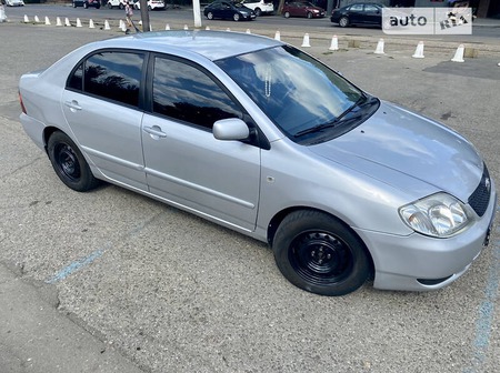 Toyota Corolla 2004  випуску Одеса з двигуном 1.6 л  седан механіка за 4900 долл. 