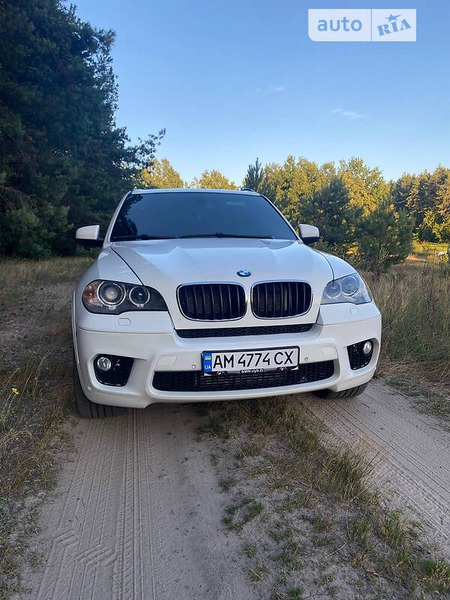 BMW X5 2012  випуску Житомир з двигуном 3 л бензин позашляховик автомат за 18600 долл. 