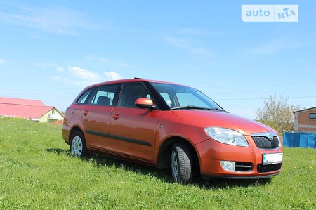 Skoda Fabia 2009  випуску Кропивницький з двигуном 0 л бензин універсал механіка за 5700 долл. 