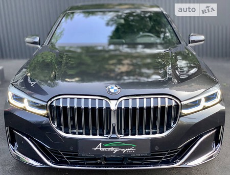 BMW 760 2019  випуску Київ з двигуном 6.6 л бензин седан автомат за 79000 долл. 
