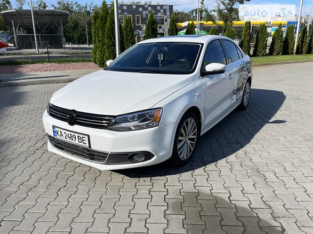 Volkswagen Jetta 2014  випуску Київ з двигуном 1.8 л бензин седан автомат за 8500 долл. 