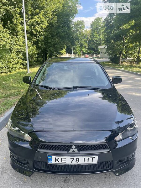 Mitsubishi Lancer 2010  випуску Дніпро з двигуном 1.5 л бензин седан механіка за 7585 долл. 