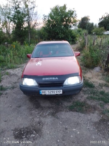 Opel Omega 1988  випуску Дніпро з двигуном 2 л  седан механіка за 65000 грн. 