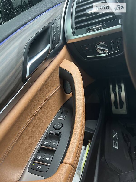 BMW X3 2018  випуску Київ з двигуном 3 л бензин позашляховик автомат за 62000 долл. 