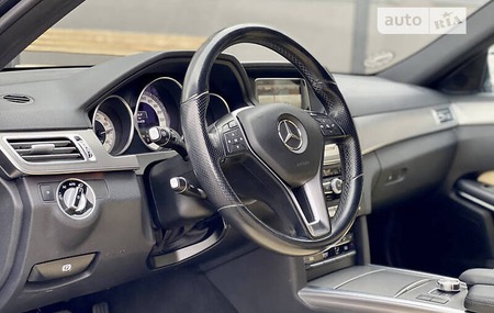 Mercedes-Benz E 350 2014  випуску Харків з двигуном 3 л дизель універсал автомат за 20000 євро 