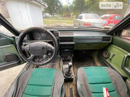 Audi 80 1980  випуску Івано-Франківськ з двигуном 1.6 л  седан механіка за 1100 долл. 