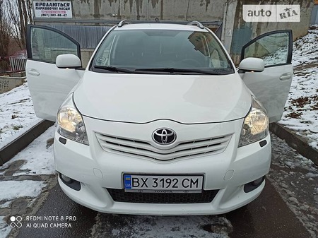 Toyota Verso 2010  випуску Хмельницький з двигуном 2 л дизель мінівен механіка за 10200 долл. 