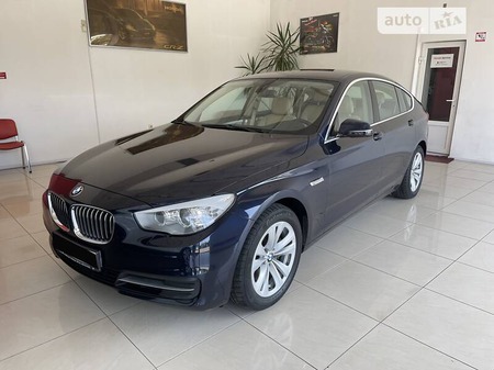 BMW 520 2015  випуску Чернівці з двигуном 2 л дизель універсал автомат за 21500 долл. 