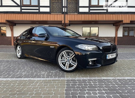 BMW 535 2015  випуску Львів з двигуном 3 л бензин седан автомат за 25000 долл. 