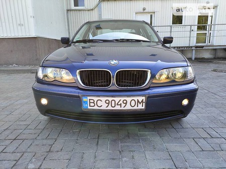 BMW 318 2004  випуску Львів з двигуном 2 л  седан механіка за 4899 долл. 