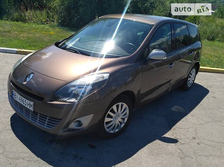 Renault Scenic 2010  випуску Полтава з двигуном 1.5 л дизель універсал механіка за 7300 долл. 