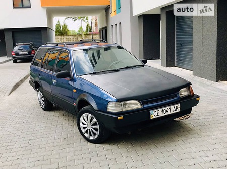 Mazda 323 1987  випуску Івано-Франківськ з двигуном 1.5 л  універсал механіка за 750 долл. 