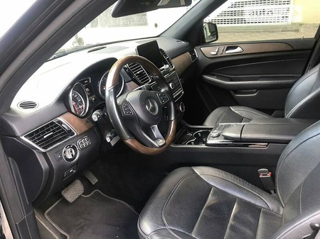 Mercedes-Benz GLS 400 2017  випуску Київ з двигуном 3 л бензин позашляховик  за 53000 долл. 