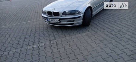 BMW 320 2000  випуску Хмельницький з двигуном 2 л дизель універсал автомат за 4800 долл. 