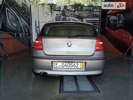 BMW 116 2009  випуску Черкаси з двигуном 1.6 л бензин хэтчбек автомат за 5000 євро 