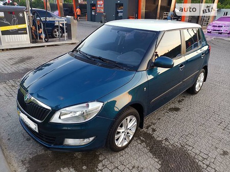 Skoda Fabia 2011  випуску Полтава з двигуном 1.4 л  хэтчбек механіка за 5500 долл. 