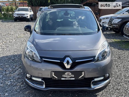 Renault Scenic 2013  випуску Вінниця з двигуном 1.5 л дизель універсал автомат за 9900 долл. 