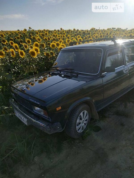 Lada 2104 2007  випуску Івано-Франківськ з двигуном 1.5 л бензин універсал механіка за 2000 долл. 