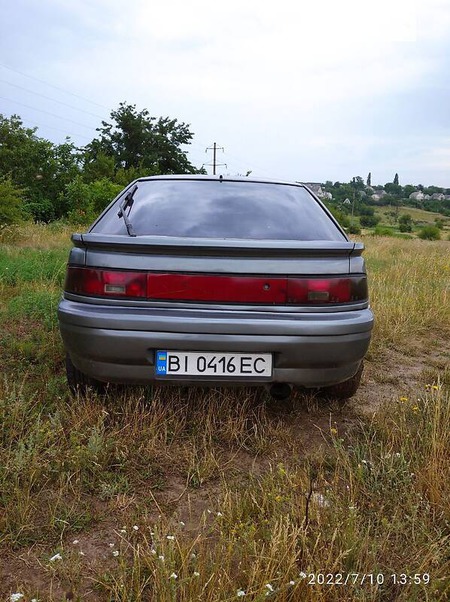 Mazda 323 1991  випуску Кропивницький з двигуном 1.8 л бензин хэтчбек механіка за 2200 долл. 