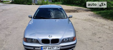 BMW 520 1998  випуску Запоріжжя з двигуном 2 л бензин седан  за 3800 долл. 
