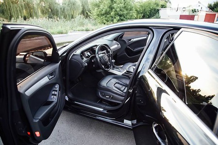 Audi A4 Limousine 2013  випуску Кропивницький з двигуном 2 л бензин седан автомат за 13500 долл. 