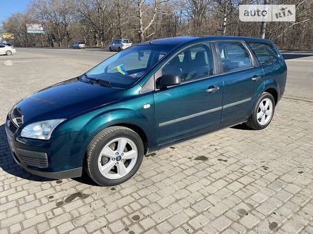 Ford Focus 2006  випуску Луцьк з двигуном 1.4 л бензин універсал механіка за 3600 долл. 