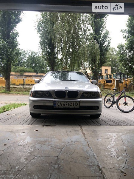 BMW 520 2001  випуску Київ з двигуном 2.2 л бензин седан автомат за 4800 долл. 