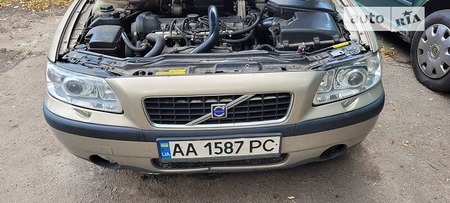 Volvo S60 2003  випуску Київ з двигуном 2.5 л  седан автомат за 7000 долл. 