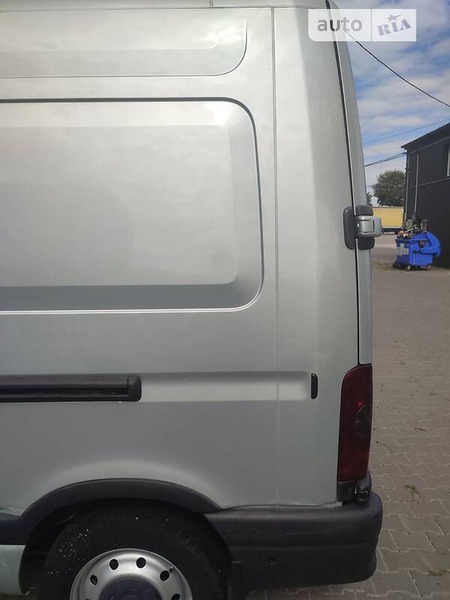 Renault Master 2004  випуску Чернівці з двигуном 2.5 л дизель мінівен механіка за 6800 долл. 