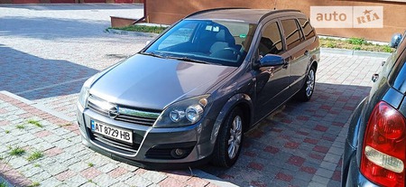 Opel Astra 2006  випуску Івано-Франківськ з двигуном 1.9 л дизель універсал механіка за 4500 долл. 