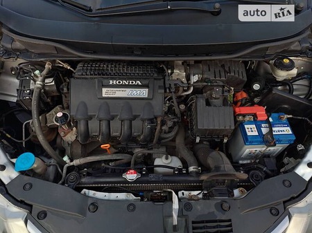 Honda Insight 2011  випуску Львів з двигуном 1.3 л бензин хэтчбек автомат за 8900 долл. 