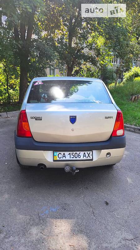 Dacia Logan 2006  випуску Черкаси з двигуном 1.4 л бензин седан механіка за 3400 долл. 