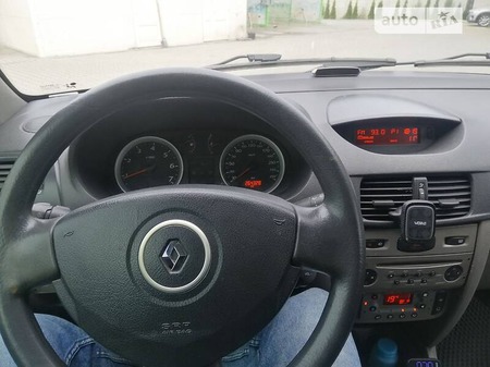 Renault Symbol 2008  випуску Чернівці з двигуном 1.4 л  седан механіка за 4600 долл. 